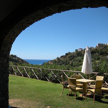 Agriturismo L'Arca Di Anna Brambilla Белведере Маритимо Екстериор снимка