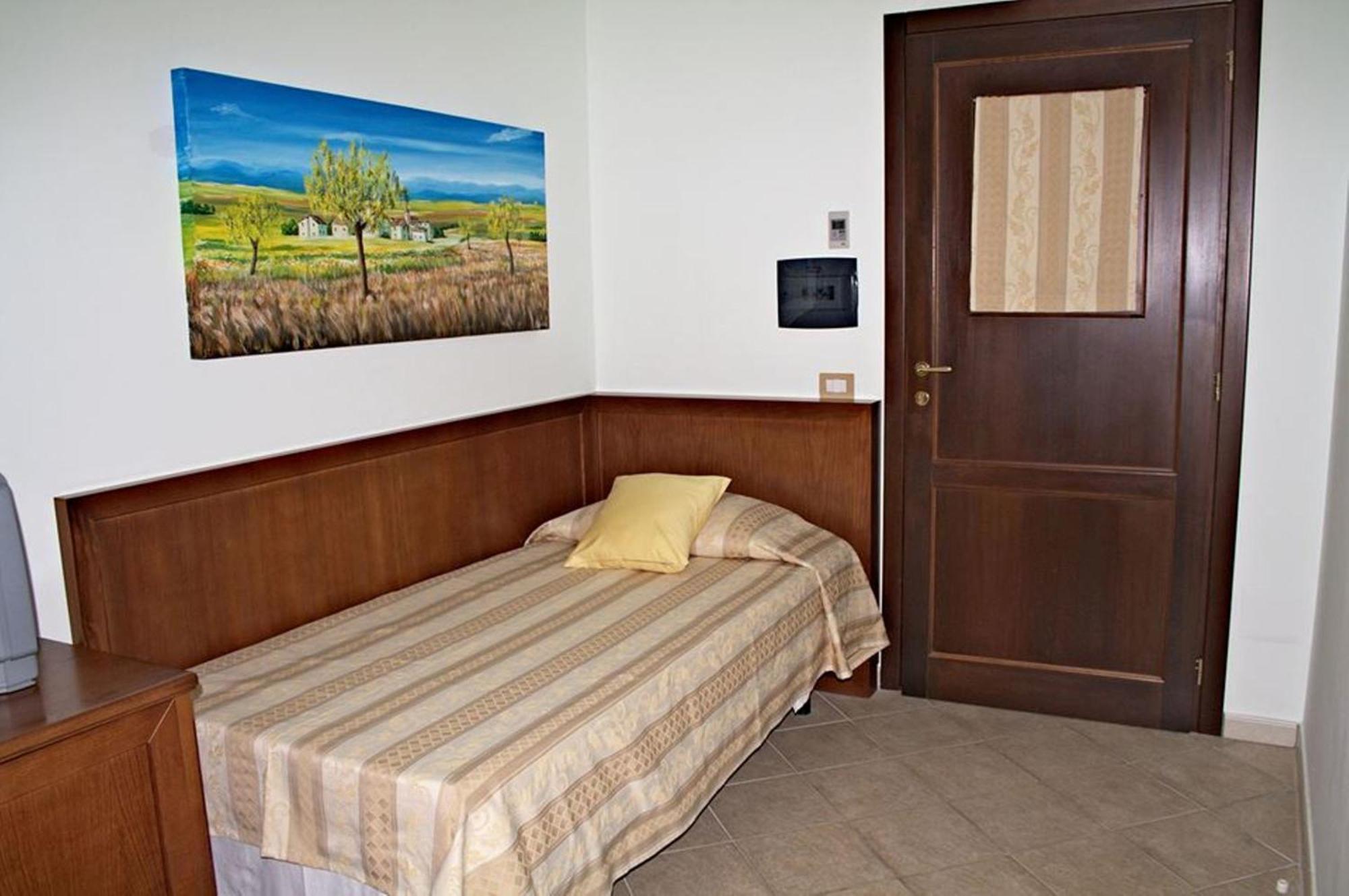 Agriturismo L'Arca Di Anna Brambilla Белведере Маритимо Стая снимка