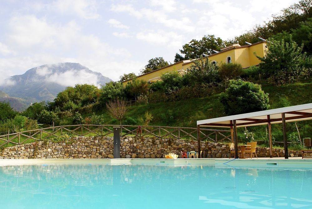Agriturismo L'Arca Di Anna Brambilla Белведере Маритимо Екстериор снимка